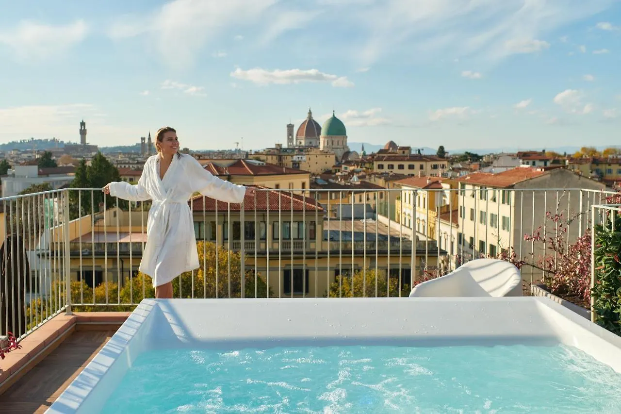 **** Apartahotel Forte16 View & Spa Florencia Italia